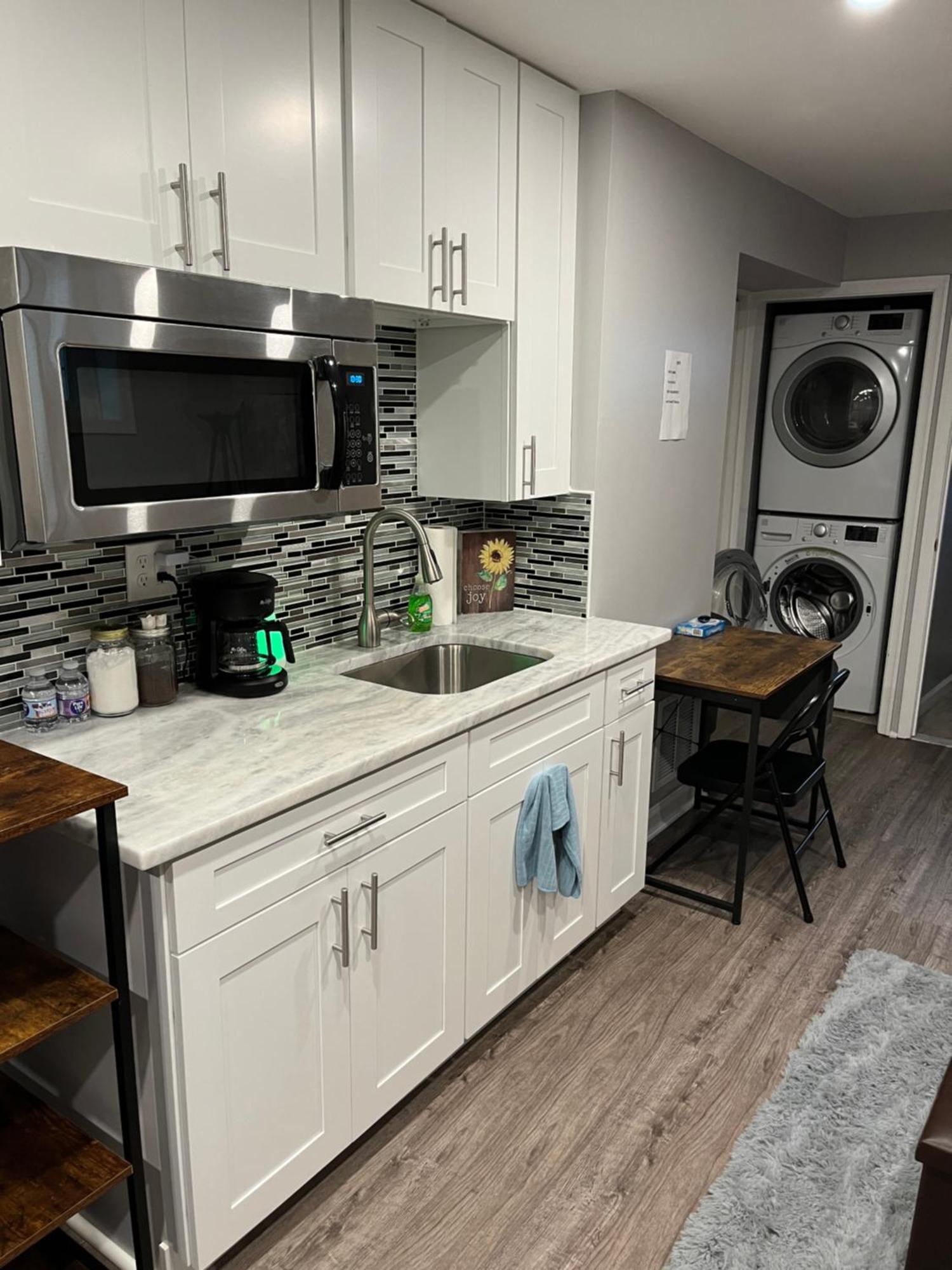 Urban Retreat Basement Studio Only Two Blocks From Metro! Off Street Parking! 华盛顿哥伦比亚 外观 照片
